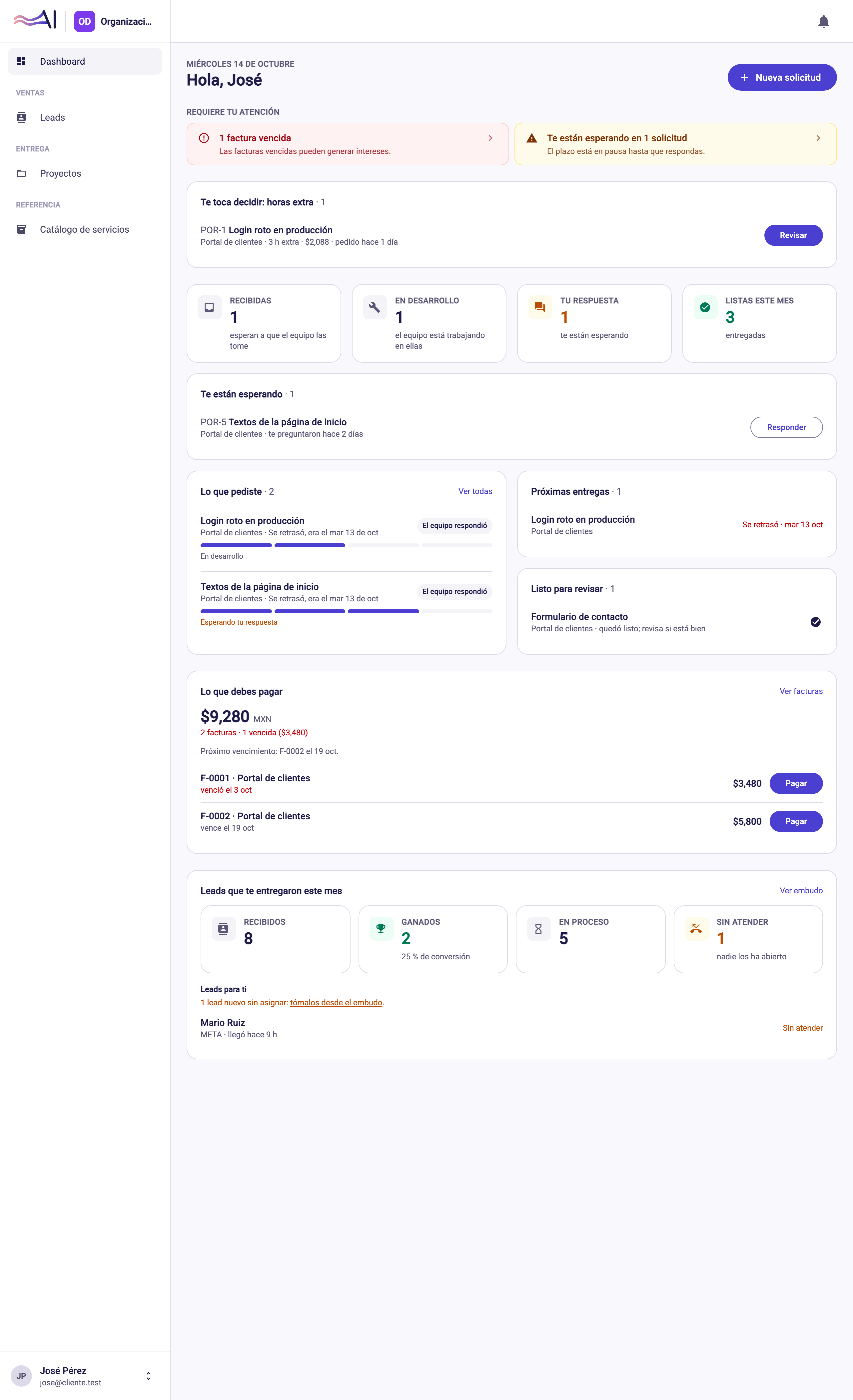 Inicio del portal del cliente con el botón Nueva solicitud, solicitudes, lo que debes pagar y los leads entregados